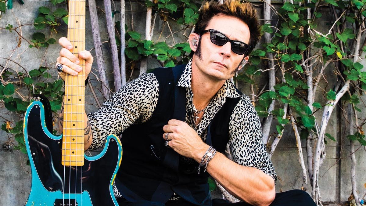 New Guitar World interview with Mike Dirnt