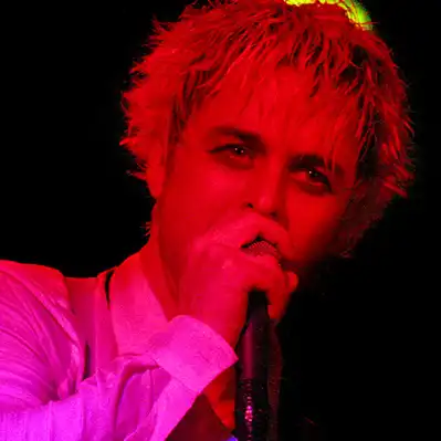 Foxoboro Hot Tubs at he Garage in London, England