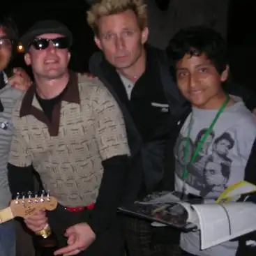 Cristhian and Tré Cool and Mike Dirnt