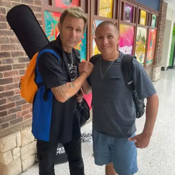 Devin A. meeting Mike Dirnt