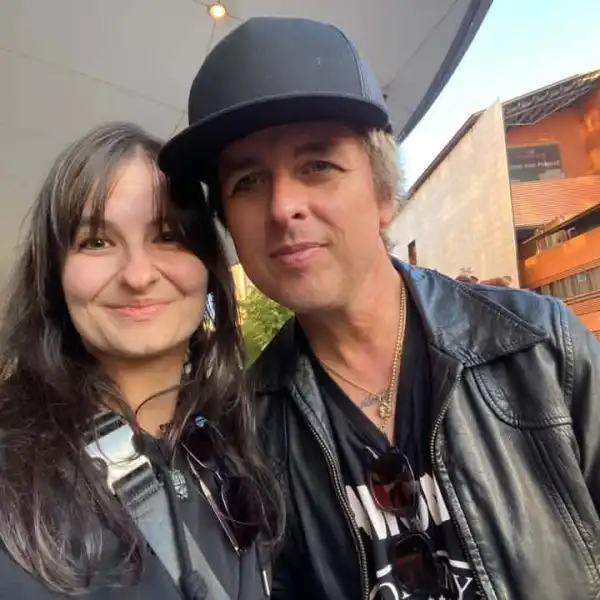 Lili V. meeting Billie Joe