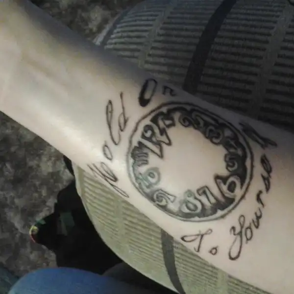 'Hold on' Clock Tattoo