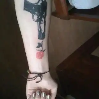 Gun and Rose Tattoo