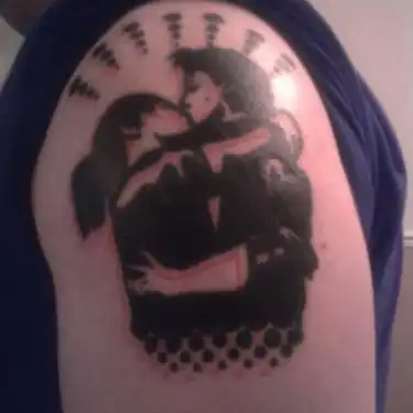 21st Century Breakdown Kissing Couple