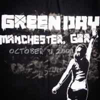 Manchester show-exclusive t-shirt - close-up