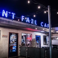 Rudy’s Can’t Fail Café