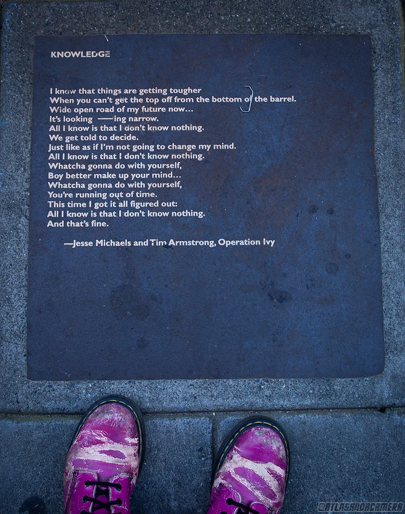 Knowledge Plaque