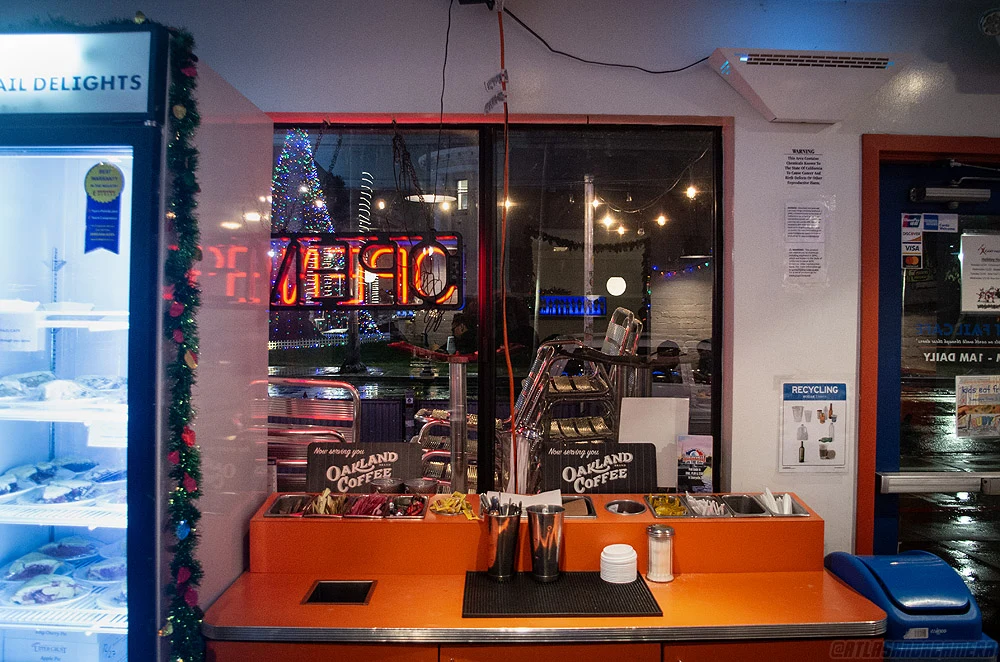 Rudy’s Can’t Fail Cafe - Emeryville - Inside - 2019
