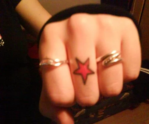 Red Star Finger