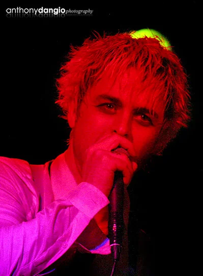 Foxoboro Hot Tubs at he Garage in London, England