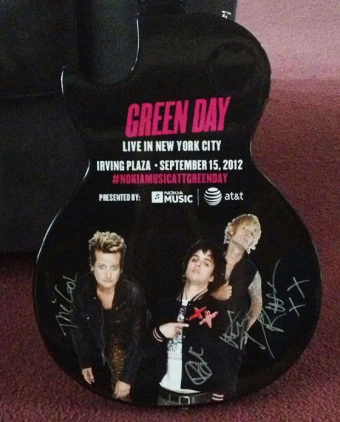 15 September 2012 - Irving Plaza - NYC - Signed Guitar