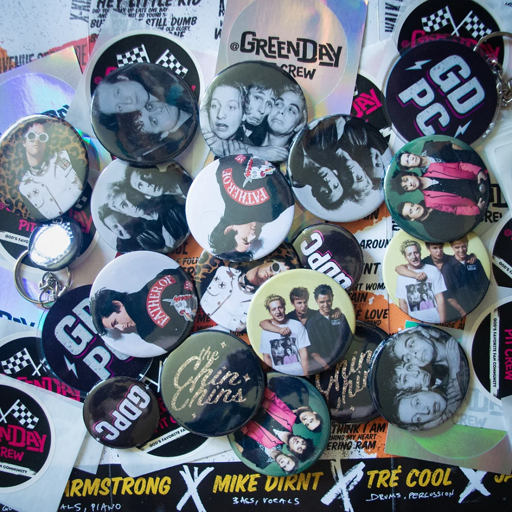 Fan-made badges by Green Day Pit Crew