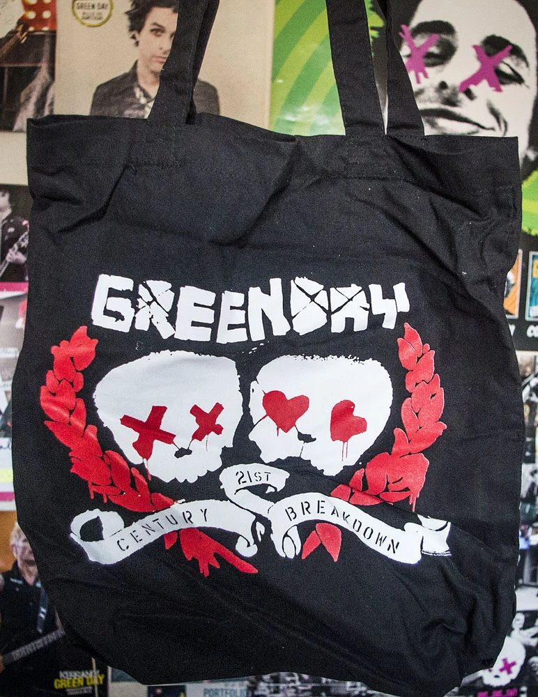 21st Century Breakdown era black and red skulls tote bag