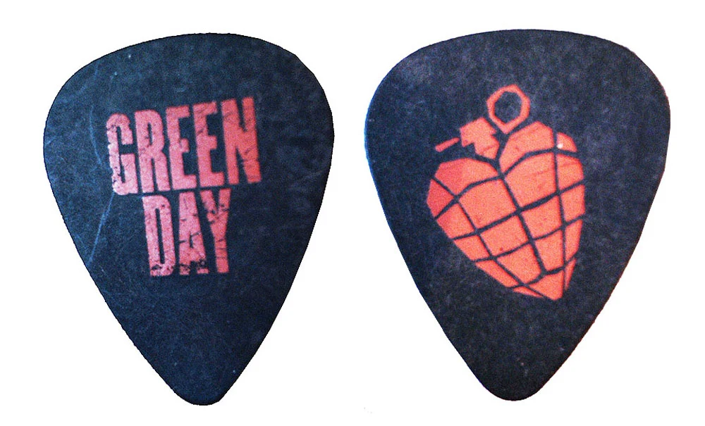 Billie Joe - American Idiot Tour heart grenade guitar pick