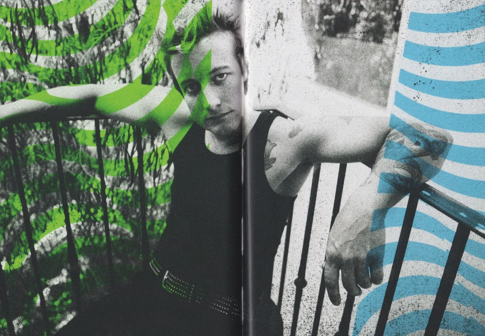 ¡Dos! hardcover lyric book - page 36-37